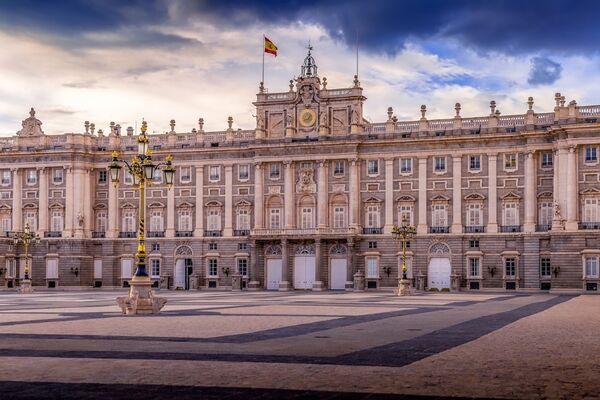 Koninklijk Paleis van Madrid en de Almudena-kathedraal