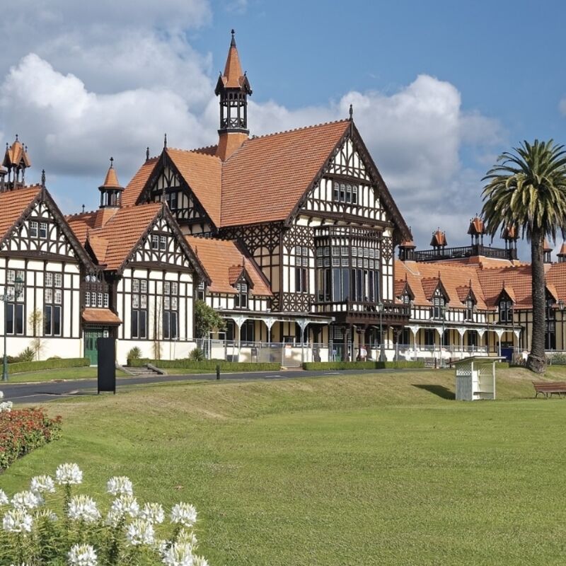 Nieuw-Zeeland - Rotorua - Tudor Style Towers